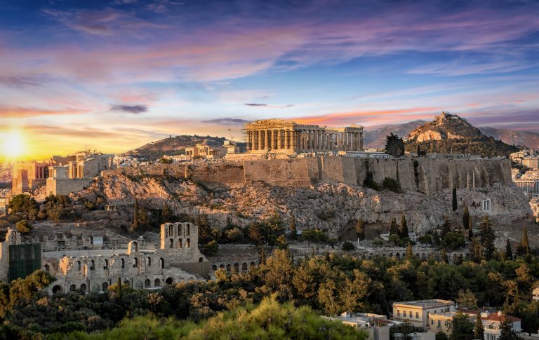 Read more about the article Important Things You Need to Know If You’re Planning to Fly to Greece